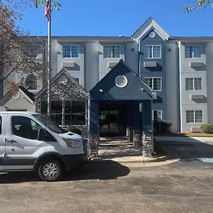 3* Hotel Microtel By Wyndham Airport